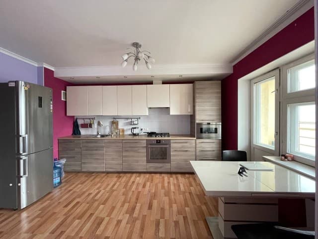 2 комн., 64 м², Инд. планировка, Сахацирк