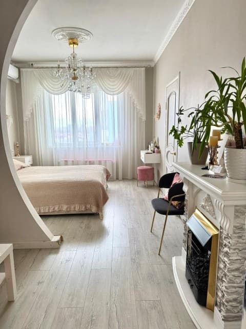 2 комн., 77 м², 112 серия, Областная больница, рынок "Манньыаттаах" 5