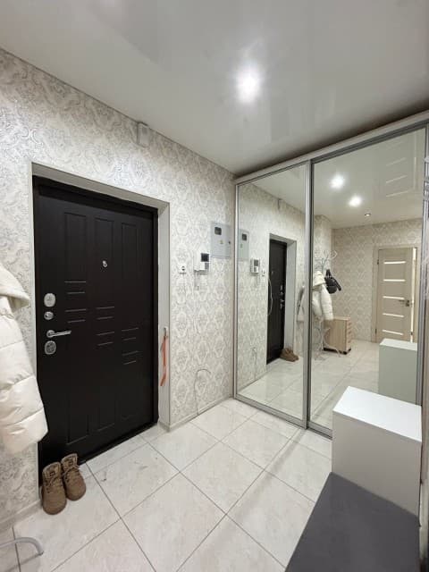 1 комн., 40 м², Монолитно-каркасный, Автодорожная 10