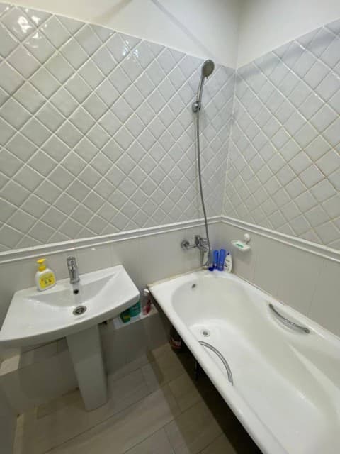 1 комн., 36 м², Монолитно-каркасный, 103 квартал (Ростелеком) 3