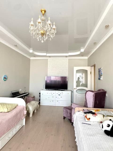 2 комн., 77 м², 112 серия, Областная больница, рынок "Манньыаттаах" 8