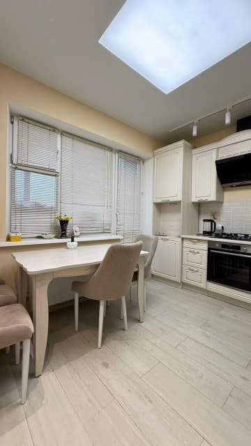 2 комн., 112 серия, 203 мкрн. 3