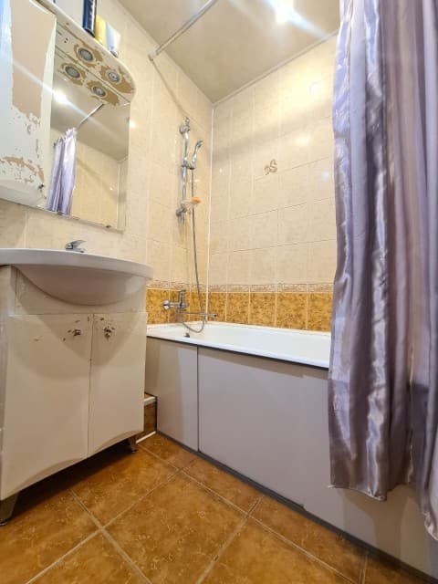 4 комн., 71 м², КПД, Авиапорт 15