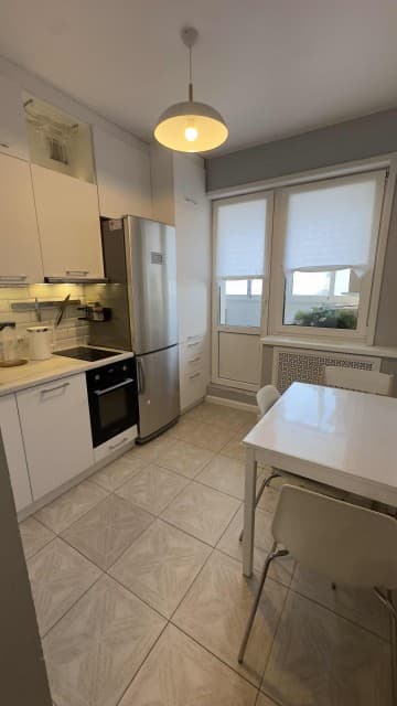 1 комн., 37 м², Блочный, Кинотеатр Лена 15