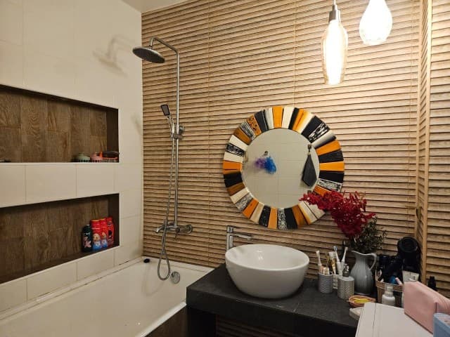 3 комн., Монолитно-каркасный, Автовокзал 12