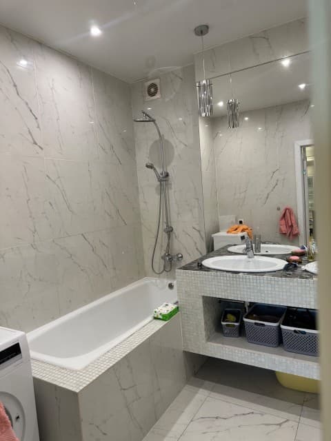 3 комн., 88 м², Монолитно-каркасный, Центр - район пл. Комсомольская 6