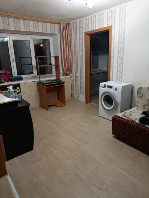 2 комн., 41 м², Блочный, Кинотеатр Лена 7