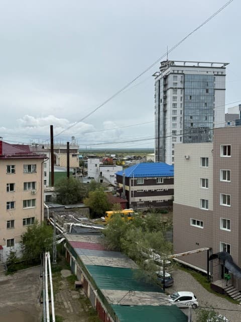 3 комн., 79 м², Блочный, Кинотеатр Лена 3