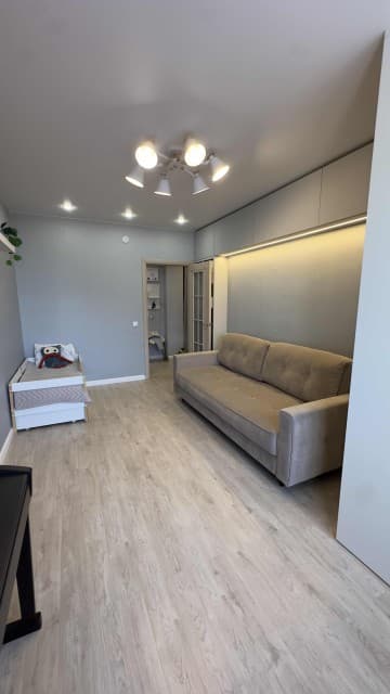 1 комн., 37 м², Блочный, Кинотеатр Лена 2