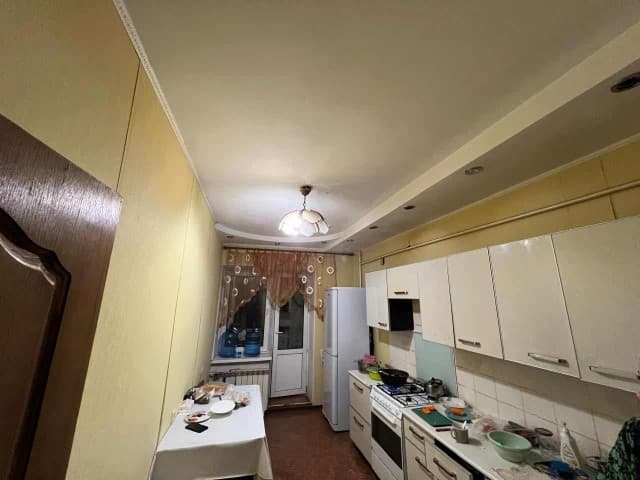 2 комн., 60 м², Блочный, Площадь Победы 3