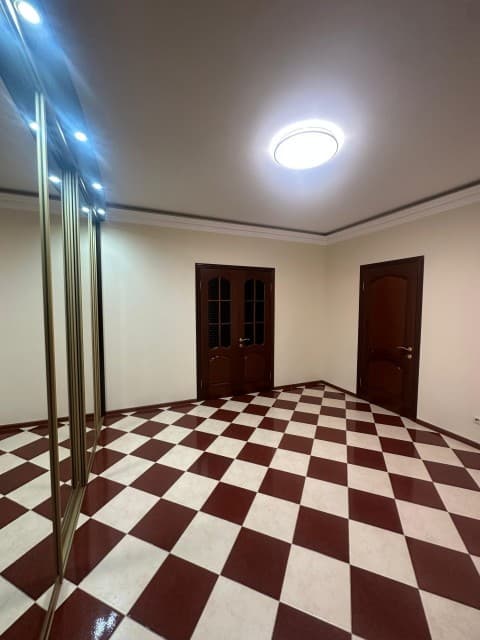 2 комн., 90 м², Инд. планировка, Дом быта 13