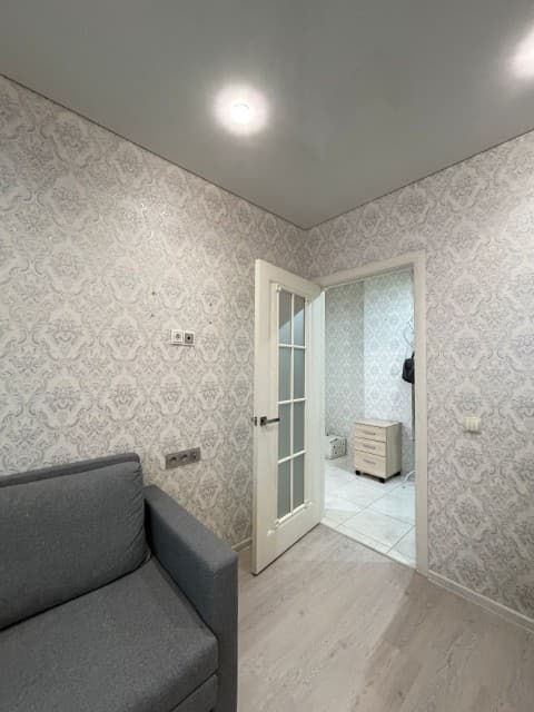 1 комн., 40 м², Монолитно-каркасный, Автодорожная 8