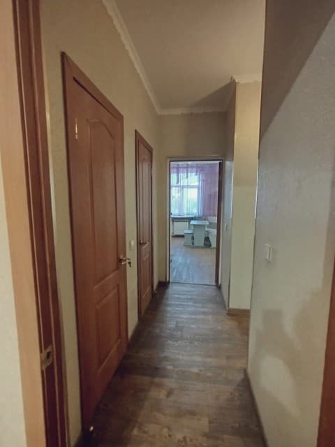 3 комн., 79 м², Сталинка, Центр - район пл. Орджоникидзе 7