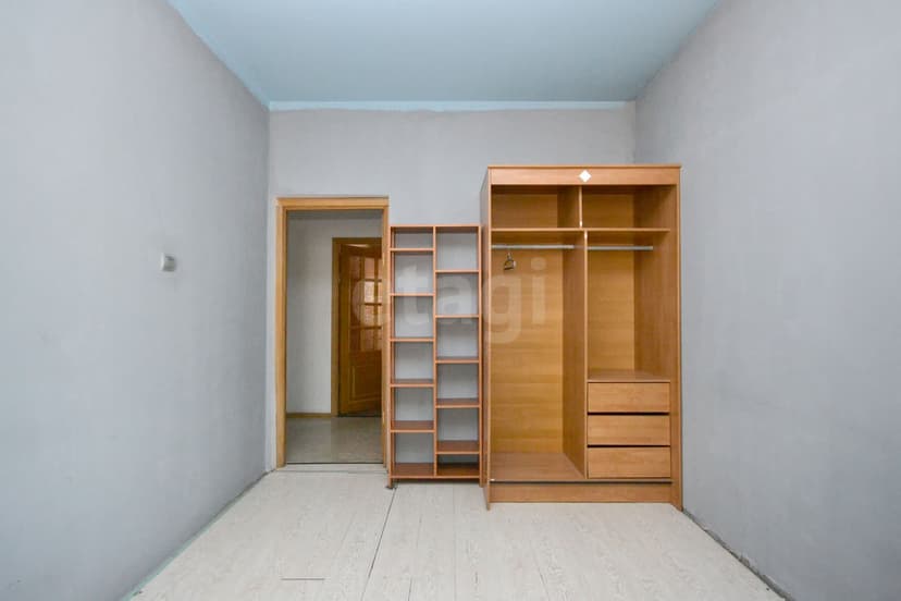 3 комн., 77 м², Инд. планировка 8