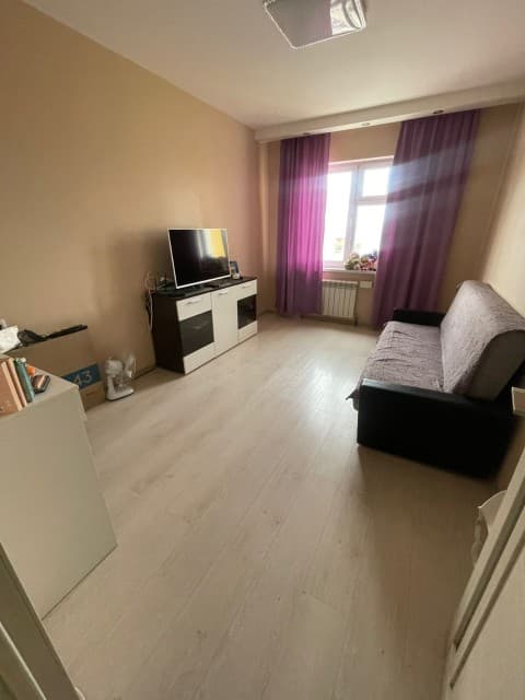 1 комн., 32 м², Монолитно-каркасный, Крытый рынок 4