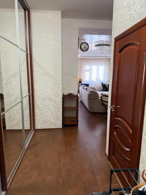 4 комн., 124 м², Монолитно-каркасный, Центр - район пл. Орджоникидзе 4