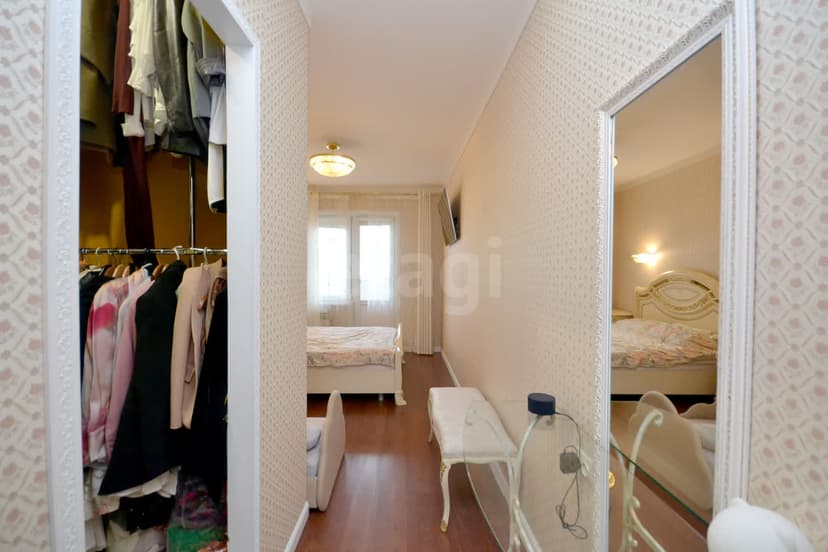 3 комн., 81 м², Монолитно-каркасный