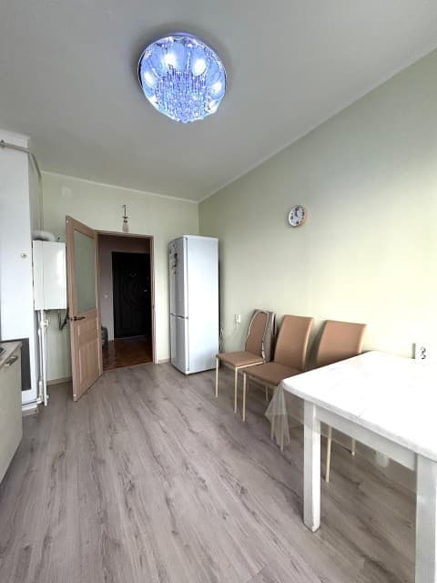 2 комн., Монолитно-каркасный, Автодорожная 13