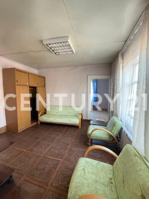 3 комн., 42 м², Дерев. б/у, Областная больница, рынок "Манньыаттаах" 2