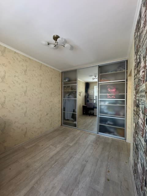 4 комн., 100 м², Блочный, Вавилон 9