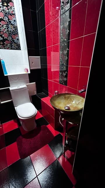 3 комн., Блочный, Сахацирк 9