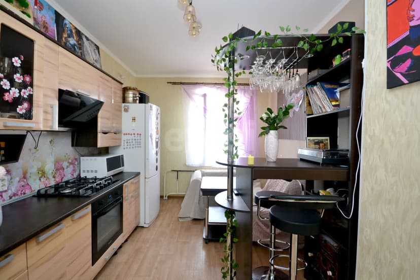 1 комн., 53 м², Монолитно-каркасный 10