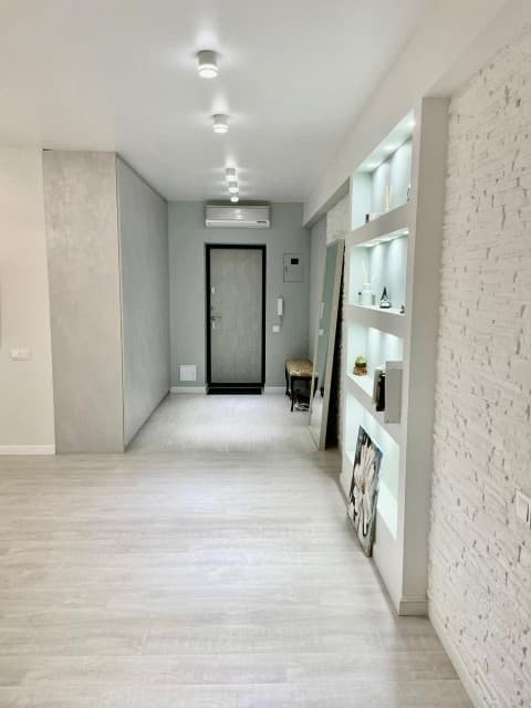 2 комн., 70 м², Блочный, Рынок Столичный