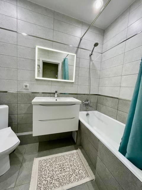 2 комн., 70 м², Блочный, Рынок Столичный 9