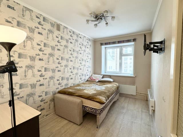 4 комн., 100 м², Блочный, Вавилон 7