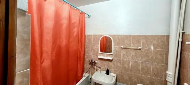 2 комн., 62 м², Блочный, 202 мкрн. 3