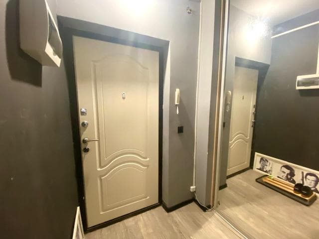 Студия, 112 серия, Авиапорт