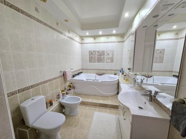 4 комн., 108 м², 112 серия, 202 мкрн. 6