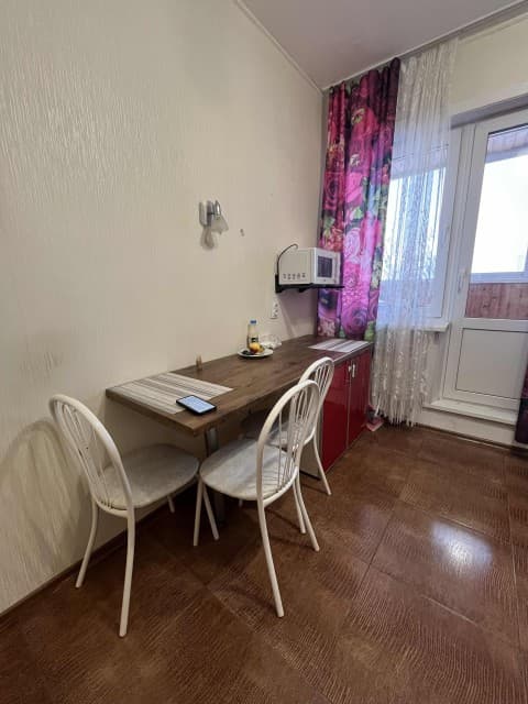 2 комн., 58 м², Монолитно-каркасный, Областная больница, рынок "Манньыаттаах"