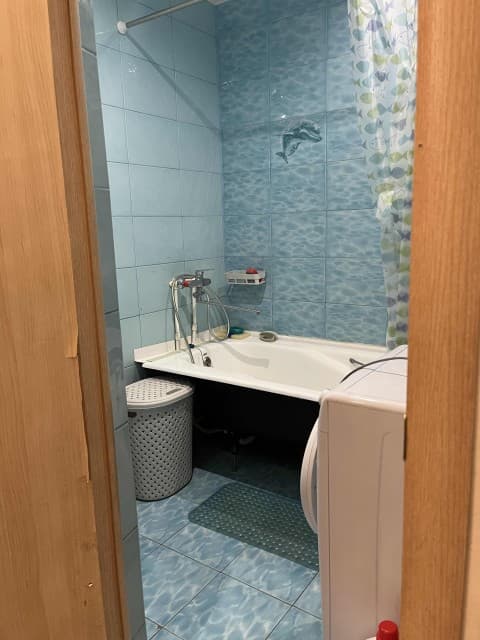 2 комн., 58 м², Монолитно-каркасный, Областная больница, рынок "Манньыаттаах" 9