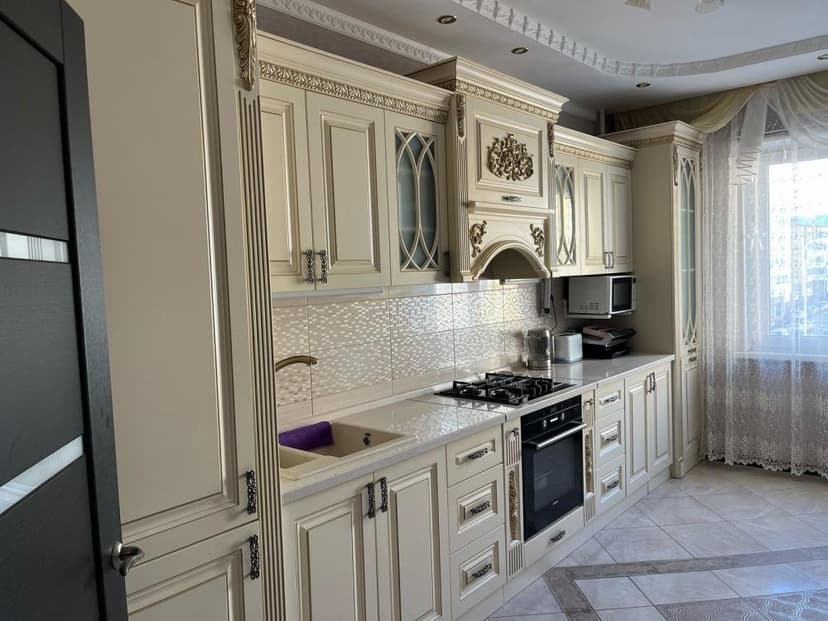 3 комн., 86 м², Блочный, Рынок Столичный 2