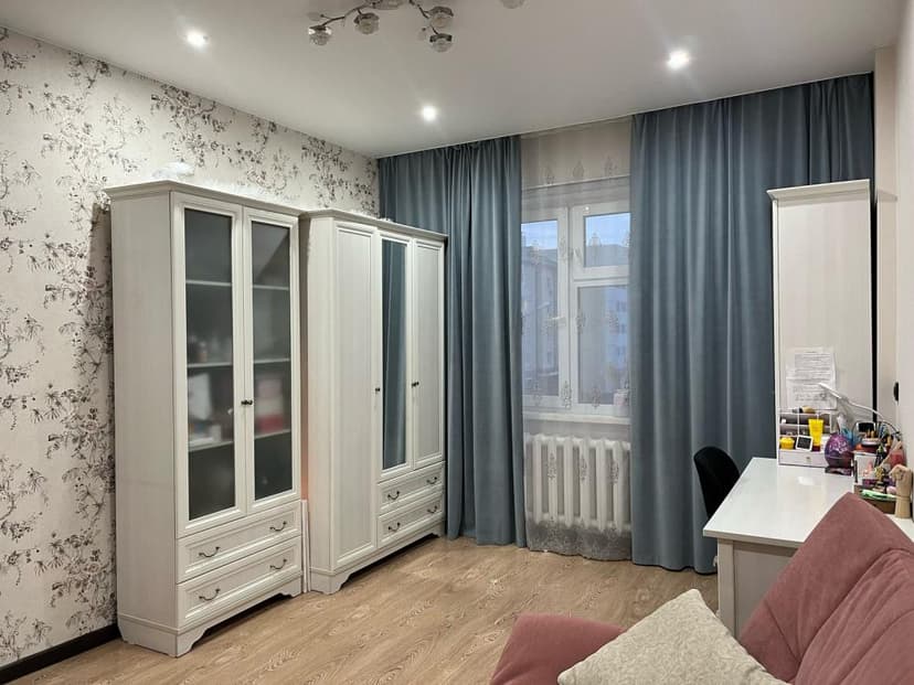 3 комн., 86 м², Блочный, Рынок Столичный 5