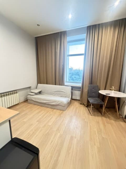 Студия, Монолитно-каркасный, Областная больница, рынок "Манньыаттаах" 5