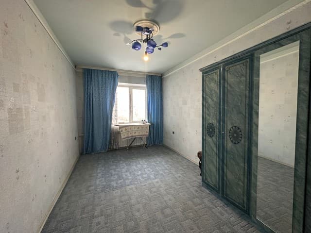 Больше 4 комн., Инд. планировка, Площадь Победы 11