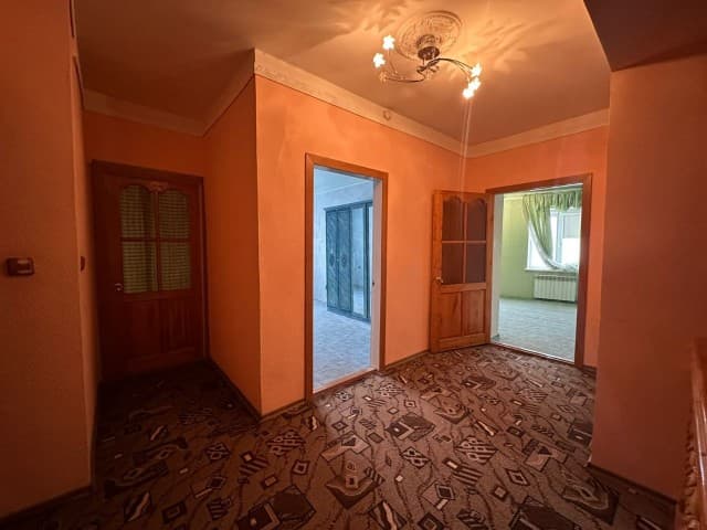 Больше 4 комн., Инд. планировка, Площадь Победы 9