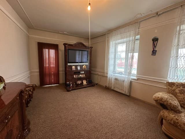 Больше 4 комн., Инд. планировка, Площадь Победы 2