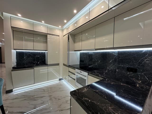 3 комн., 99 м², Монолитно-каркасный, Прометей, ЖК 8