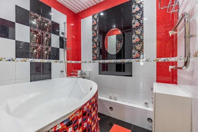 3 комн., 102 м², Инд. планировка, Сахацирк 19