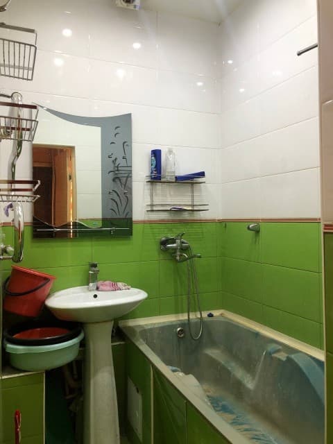 Больше 4 комн., 135 м², Блочный, Центр - район пл. Дружбы 3