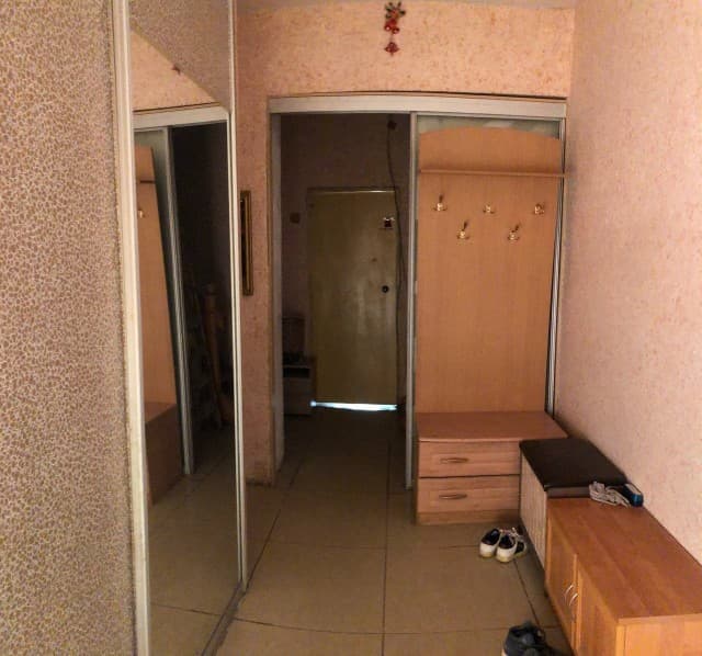 Больше 4 комн., 135 м², Блочный, Центр - район пл. Дружбы 2