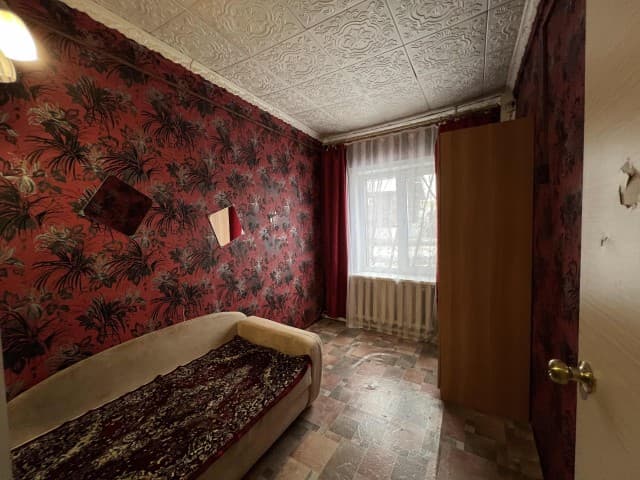 2 комн., 43 м², Дерев. б/у, Крытый рынок 5