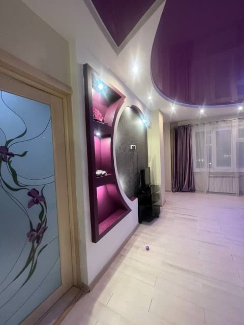 3 комн., 96 м², Блочный, Авиапорт 2