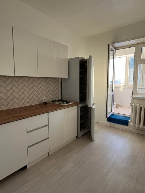 1 комн., 30 м², Блочный, Гимеин