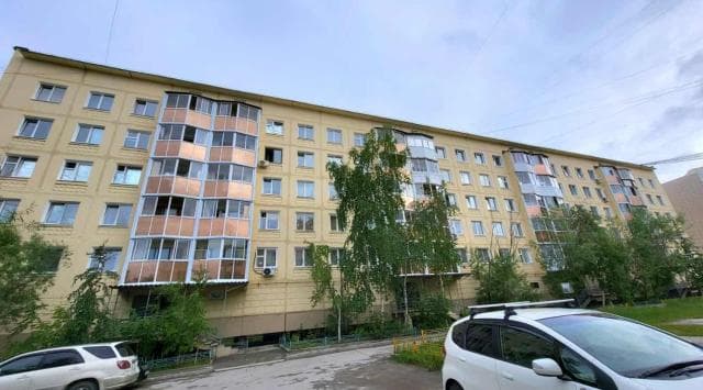 4 комн., 73 м², КПД, Центр - район пл. Орджоникидзе 6