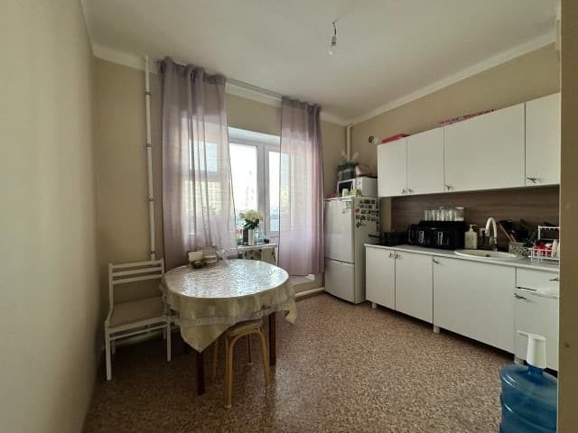 4 комн., 79 м², Блочный, Улус 7