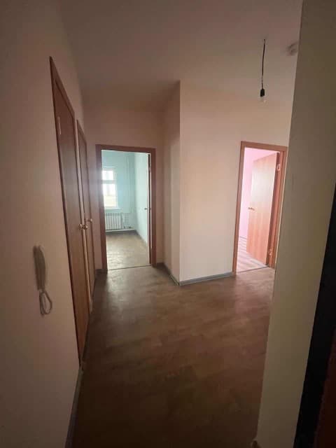 3 комн., 65 м², Блочный, Улус 8